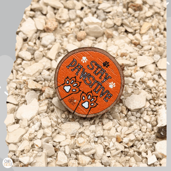 cat-wooden-pin-badge