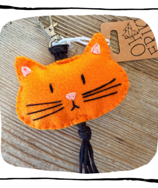 felt cat head keyring