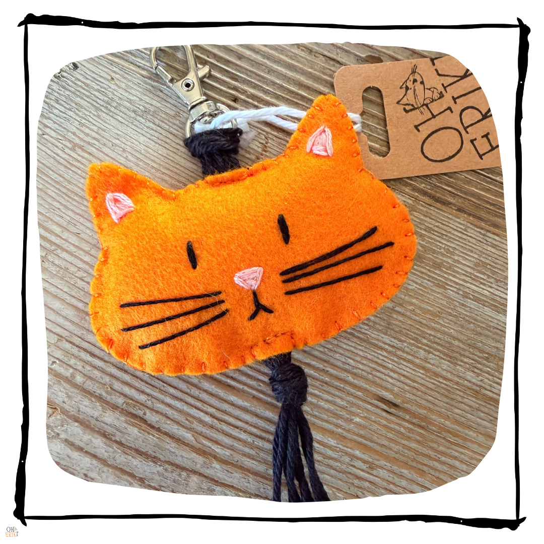 felt cat head keyring